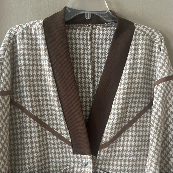 shein dazy • brown & white houndstooth snap button overcoat jacket - Picture 11 of 16
